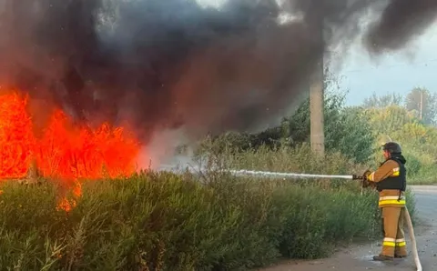 У Слов'янську після обстрілу поранені двоє людей, у місті пожежі
