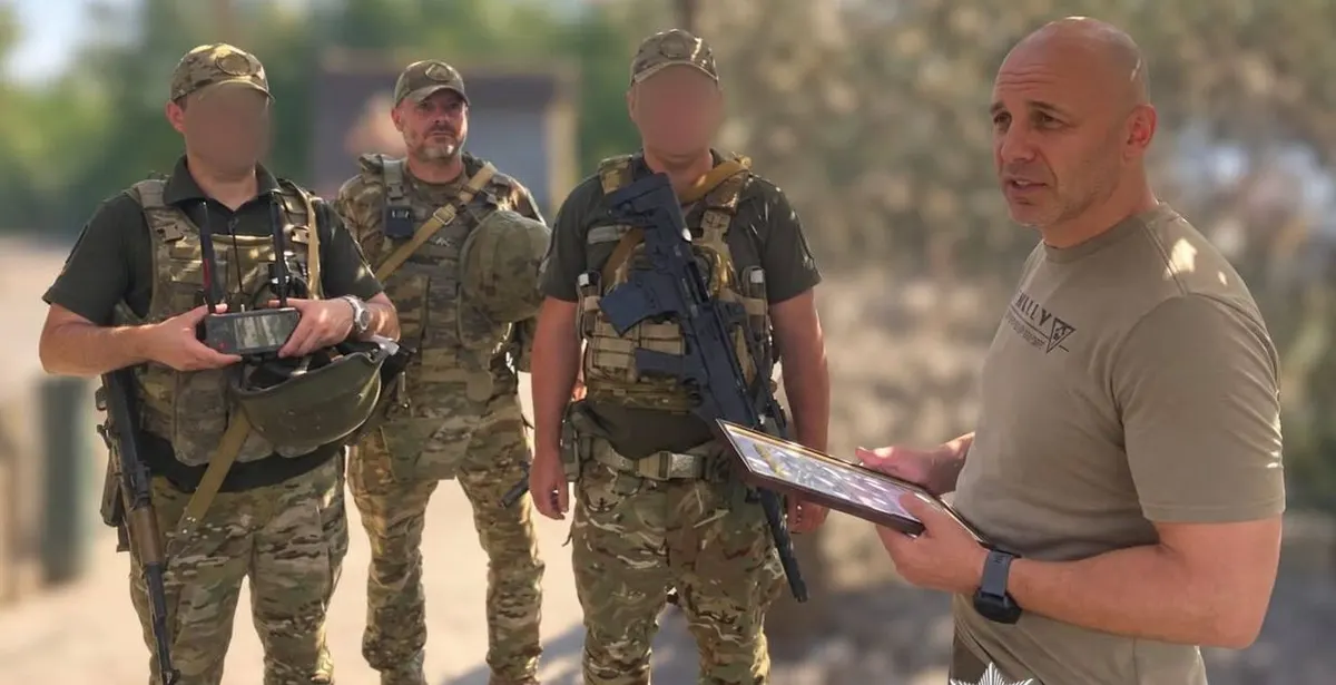 Луганські поліціянти отримали відзнаки від очільника обласної поліції