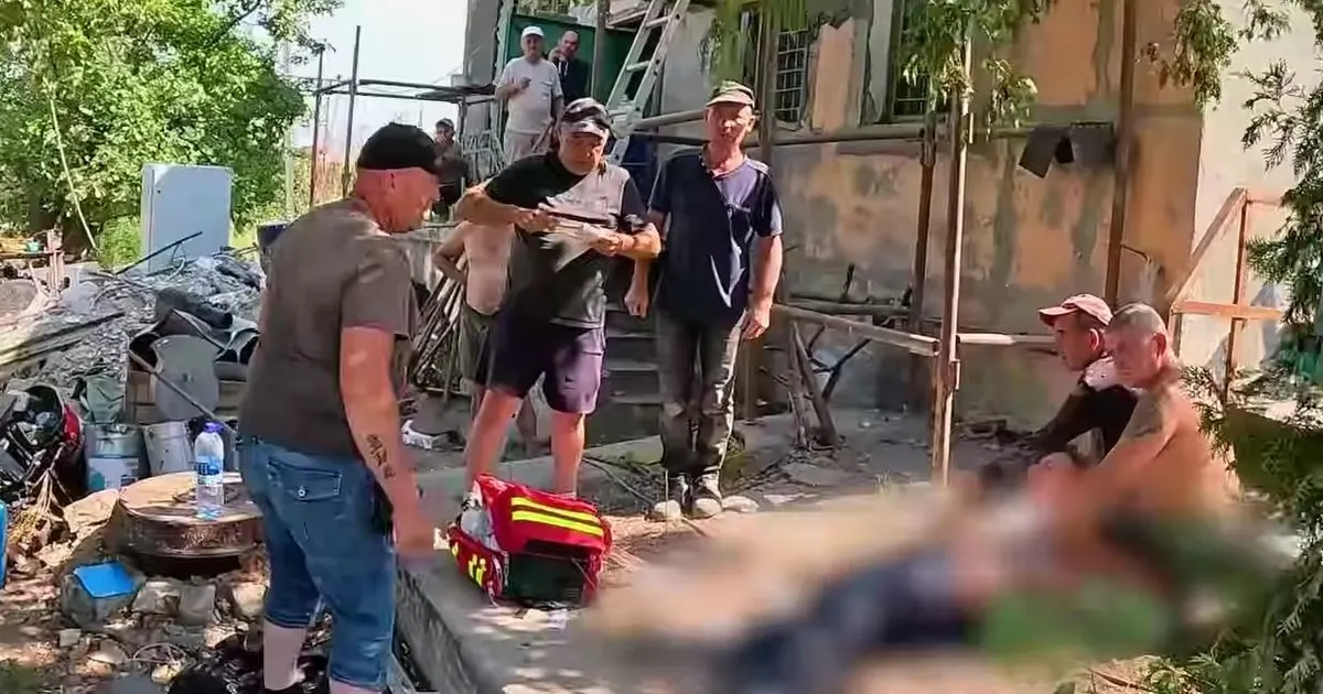 У Краматорську поліція допомагала пораненим після обстрілу