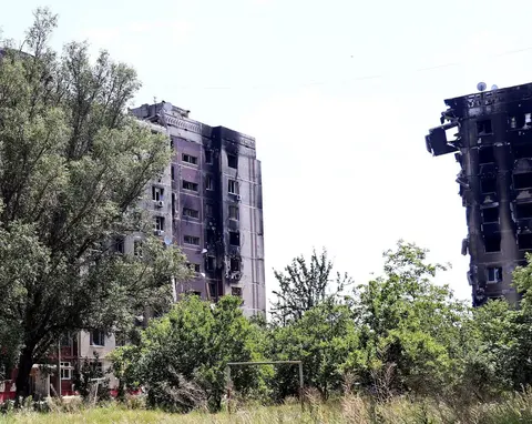 У Дружківці посилюються обстріли: поліція розшукує людей під вогнем