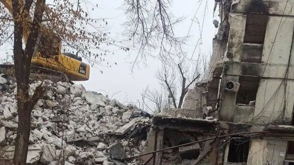 У Сіверськодонецьку демонтують ще два будинки у старих районах
