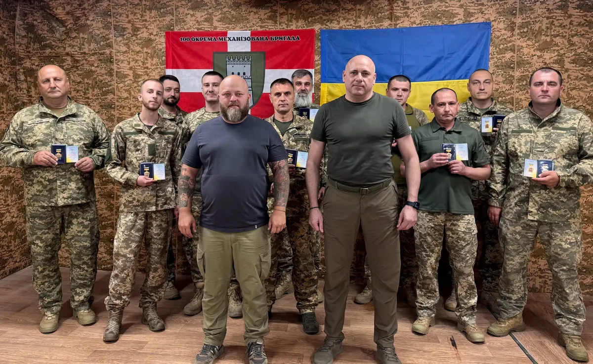 Волинських бійців «Сталевої Сотки» відзначили нагородами від Луганщини