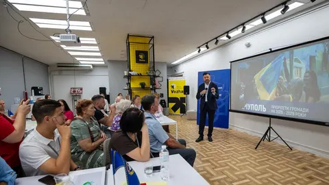 Маріуполь: влада почала серію зустрічей з мешканцями щодо пріоритетів на 2 роки