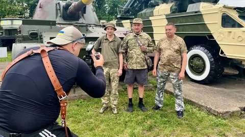 У Луцьку ветерани війни взяли участь у безплатній фотосесії до Дня Незалежності