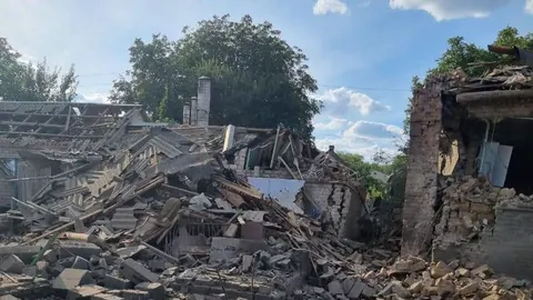 Обстріли Донеччини: за добу пошкоджено 74 цивільні об'єкти, зокрема 56 будинків