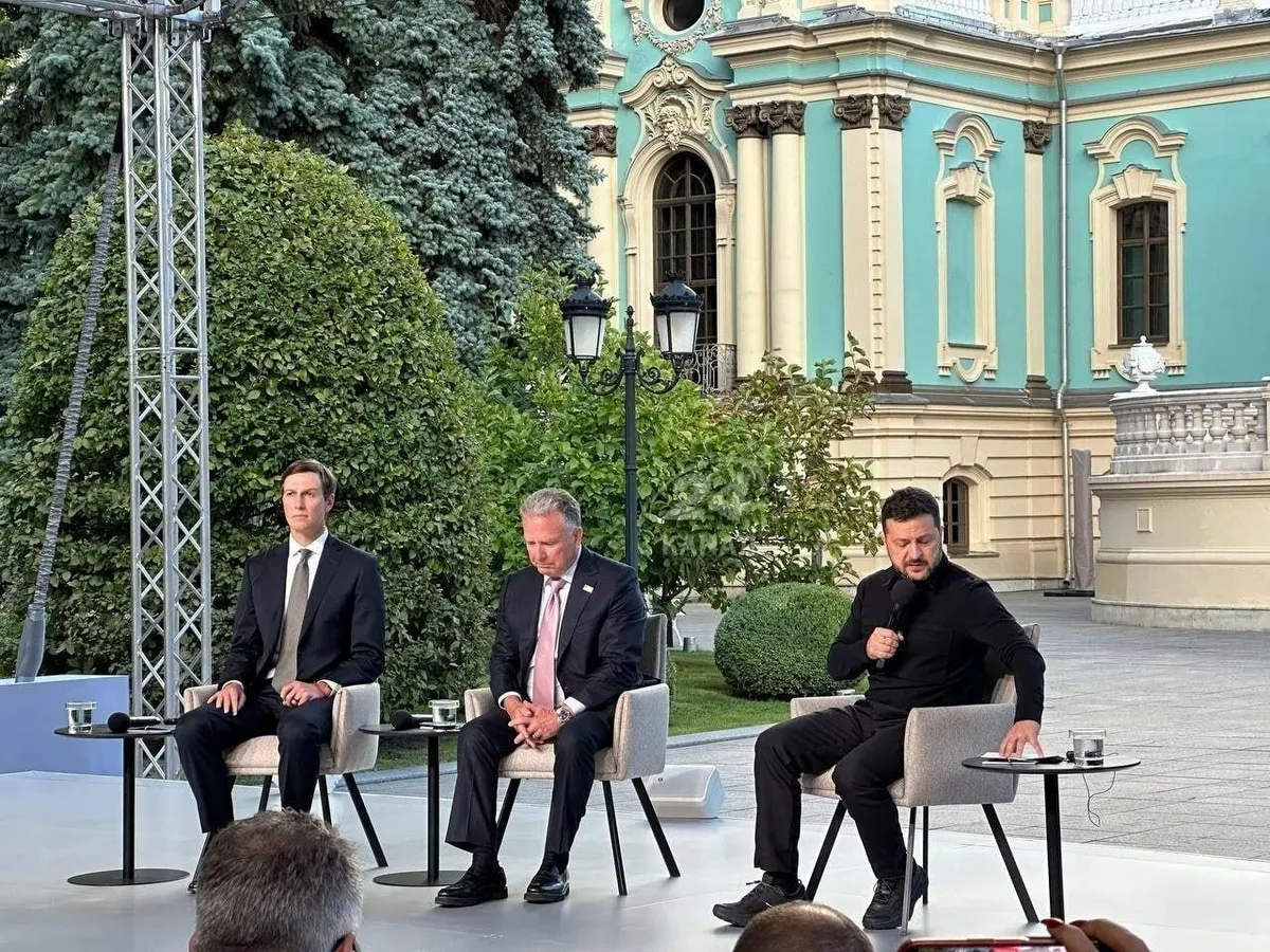 Зеленський: Донбас — ключове питання всієї війни, а не лише регіону