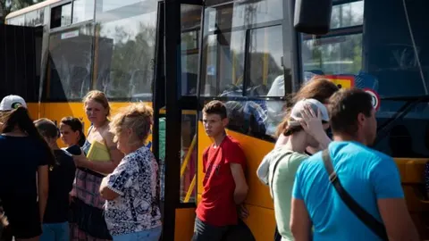 Куди найчастіше евакуюють родини з дітьми з Донеччини та Луганщини