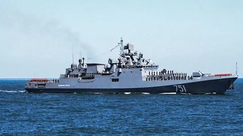 Удар по Новоросійську: українські війська вразили фрегат «Адмірал Ессен»