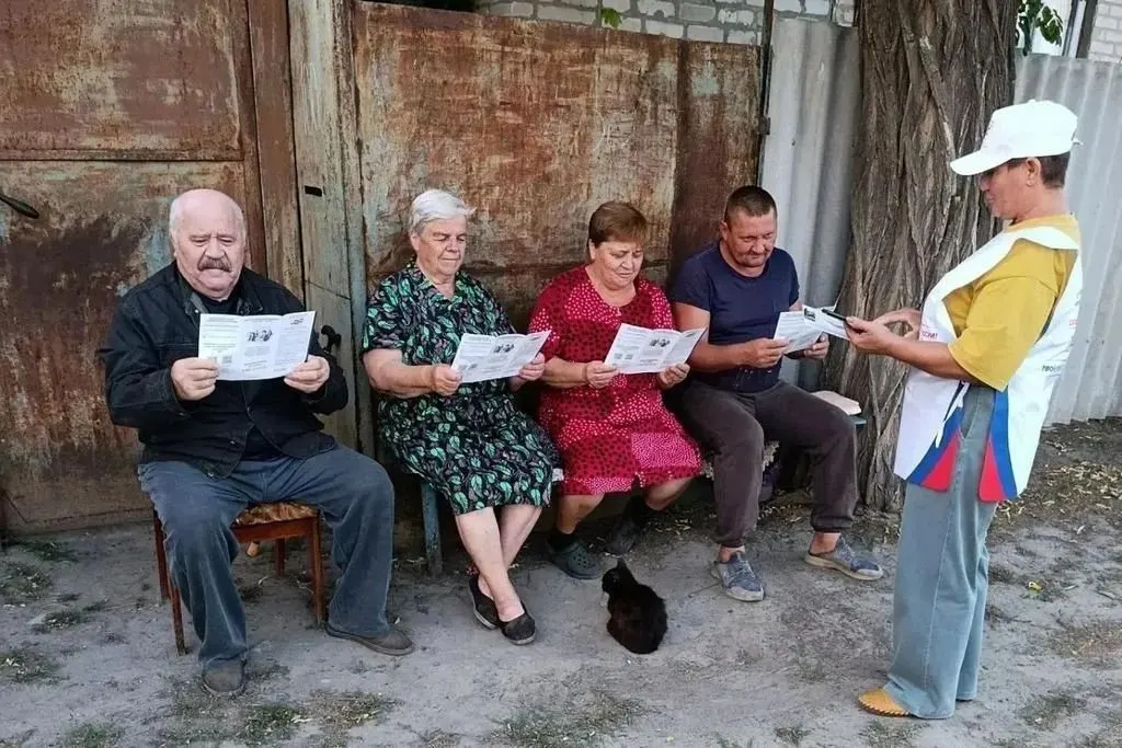 У "лнр" членів виборчкомів змушують ходити по домівках з агітацією