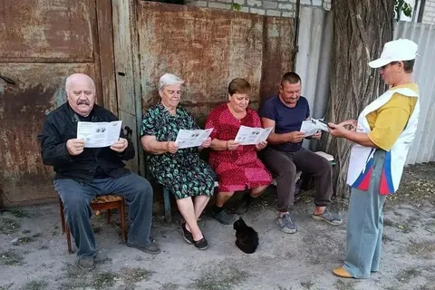 У "лнр" членів виборчкомів змушують ходити по домівках з агітацією