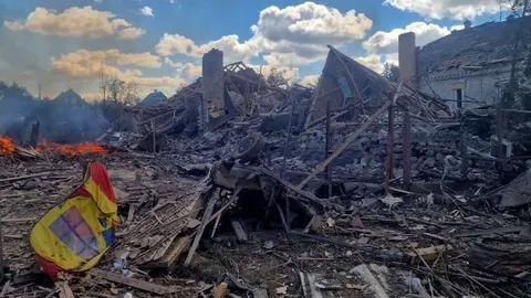 Обстріли Донеччини: росіяни застосували РСЗВ, авіабомби та дрони — що відомо