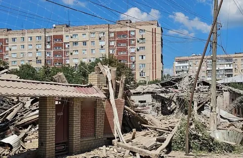 Обстріли Донеччини: двоє загиблих, 14 поранених за добу