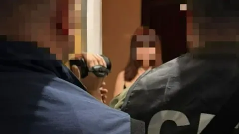 Тендер на 3,2 млн грн і посилки з готівкою: на Луганщині затримали посадовців ОДА