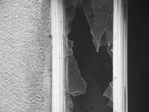 Лисичанськ: окупанти не поспішають з показовим відновленням міста