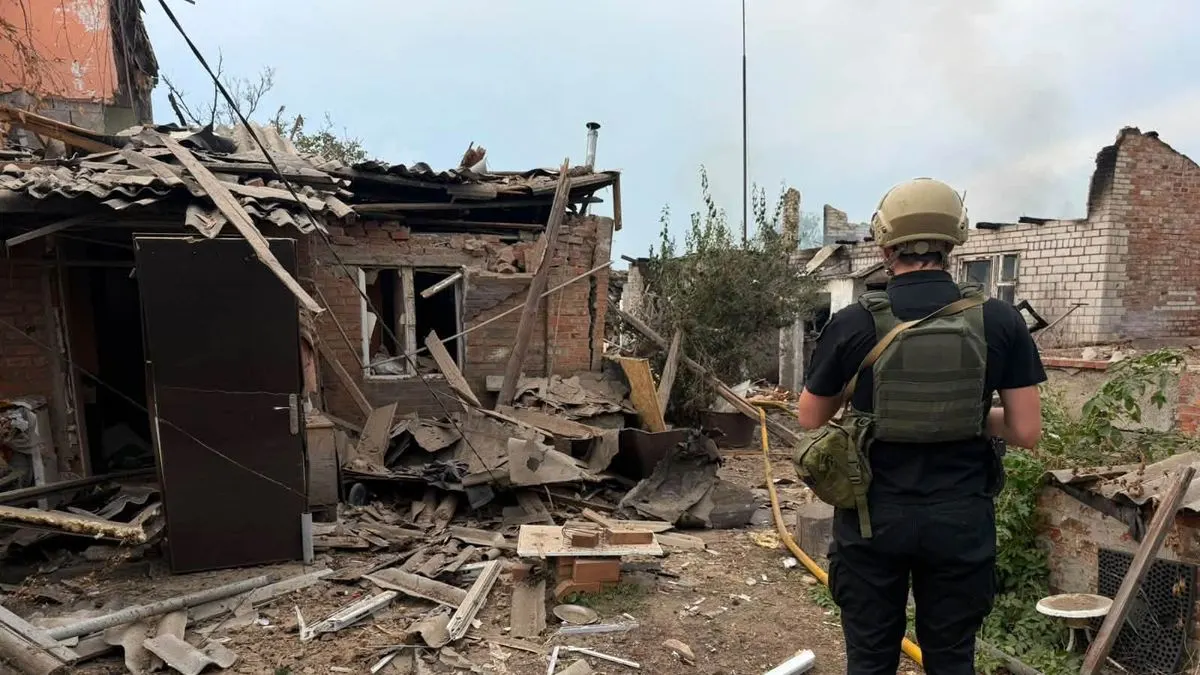 У Слов'янську з-під завалів дістали тіло 40-річної жінки, її син-підліток у лікарні