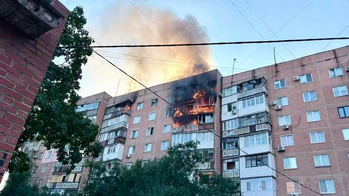 У Краматорську гасять масштабні пожежі після ворожих атак