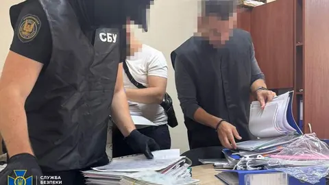 СБУ викрила посадовців Луганської ОВА на схемі з бюджетними грошима