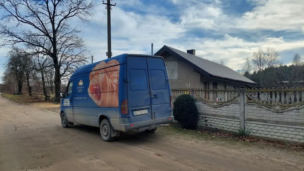 Автолавки на окупованій Луганщині: продукти привозять двічі на тиждень