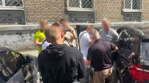 У Дніпрі затримали чоловіка, який за 22 тисячі доларів обіцяв "вирішити&quo