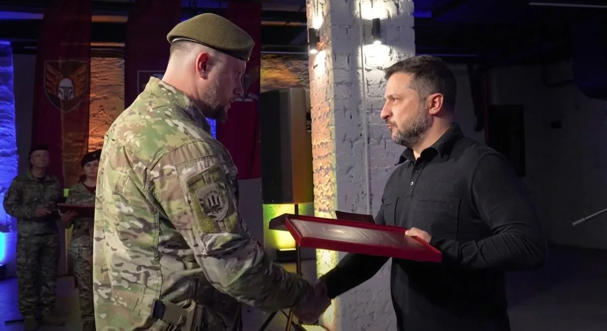 Зеленський вручив Білецькому Золоту Зірку Героя України