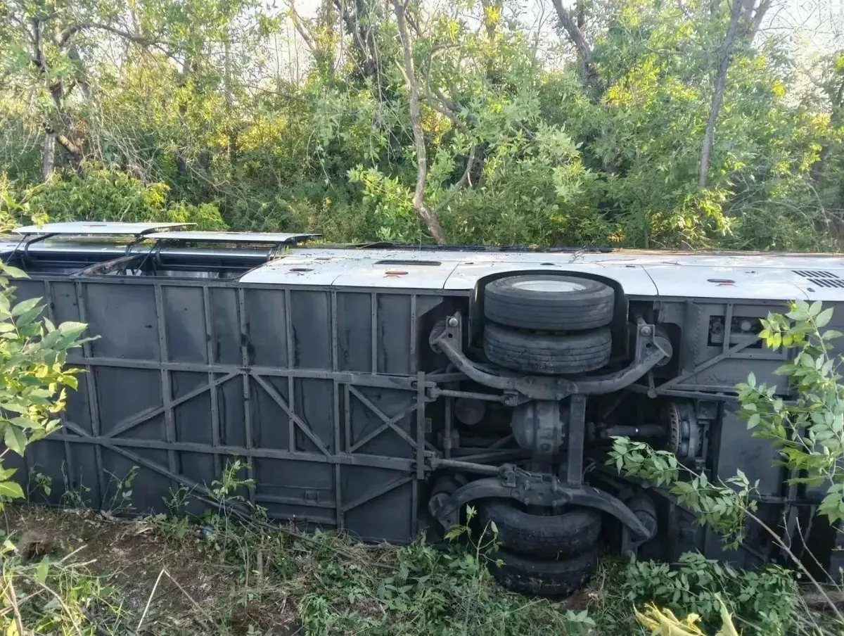 Автобус «Москва — Донецьк» перекинувся на Луганщині: є постраждалі