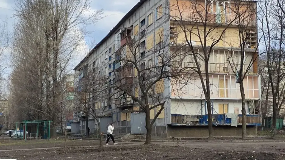 З Добропілля вивезли всіх дітей та людей з інвалідністю