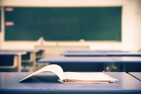 Окупанти планують з 1 вересня відправити до шкіл дітей з Луганщини